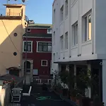 Spinel - Old Otel