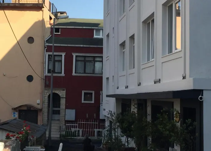 Spinel - Old Отель