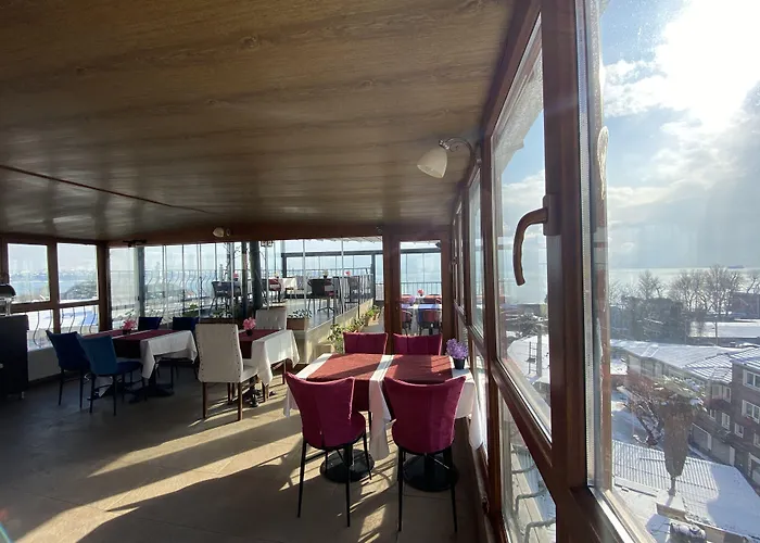 Spinel - Old Отель Стамбул