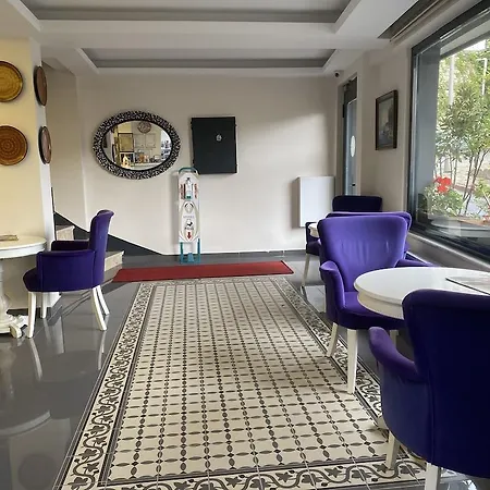 Spinel - Old Hotel Istanbul