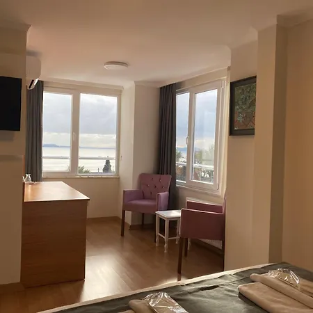 Spinel - Old Hotel 3*