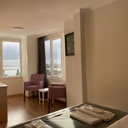 Hotel Spinel - Old 3*