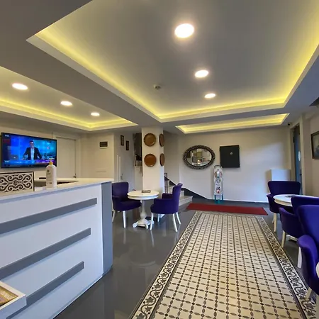 Spinel - Old Otel