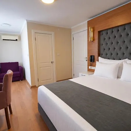 Spinel - Old Otel 3*