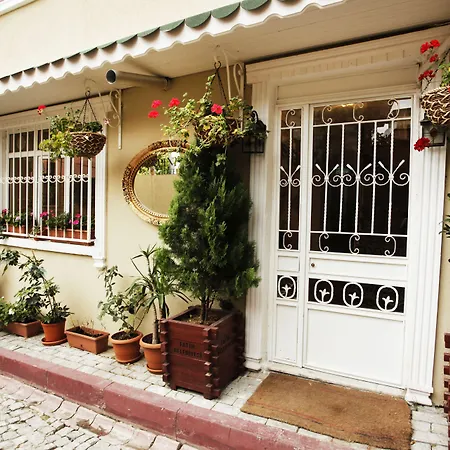 Spinel - Old